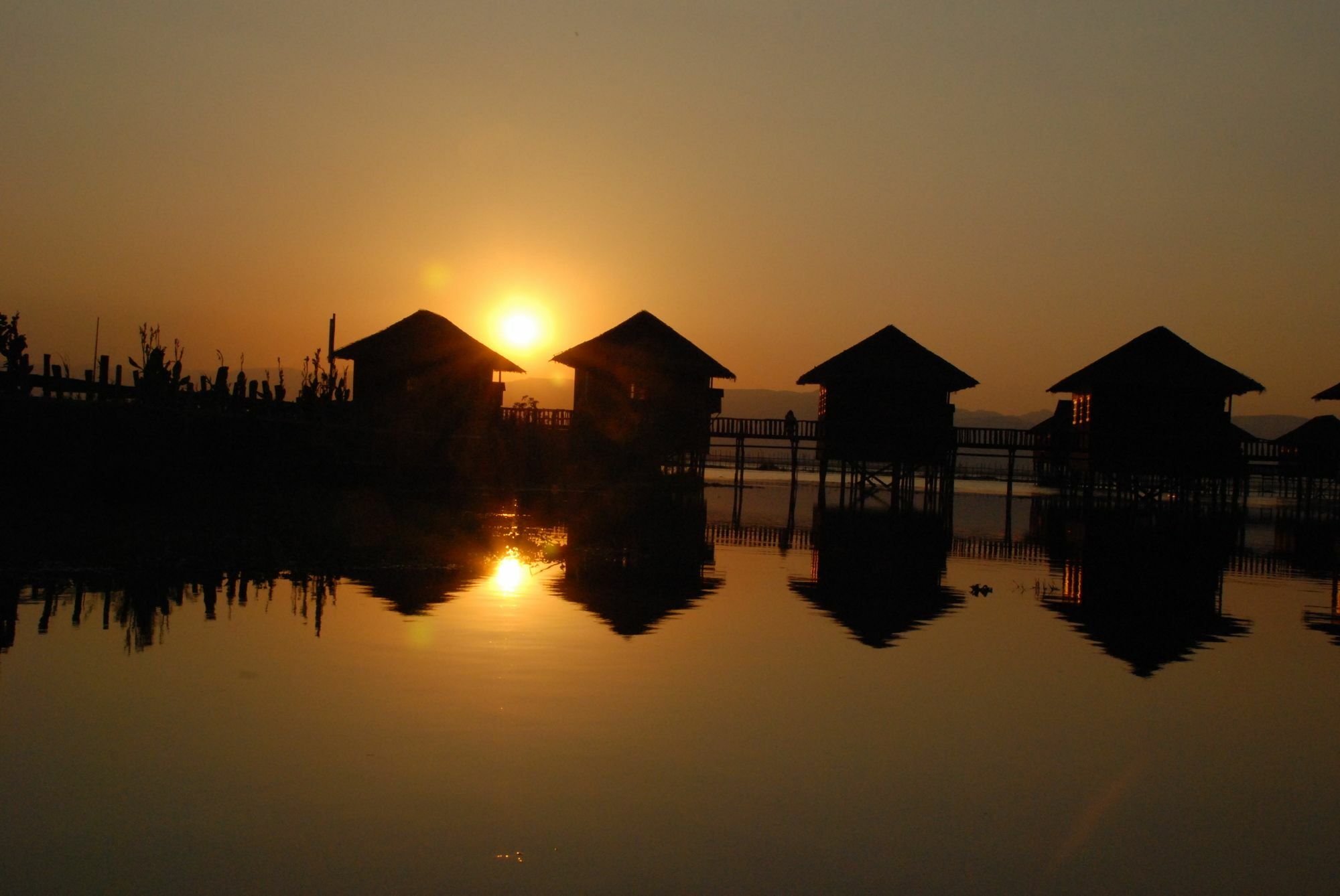 Golden Island Cottages Thale U Hotel Ивама Экстерьер фото