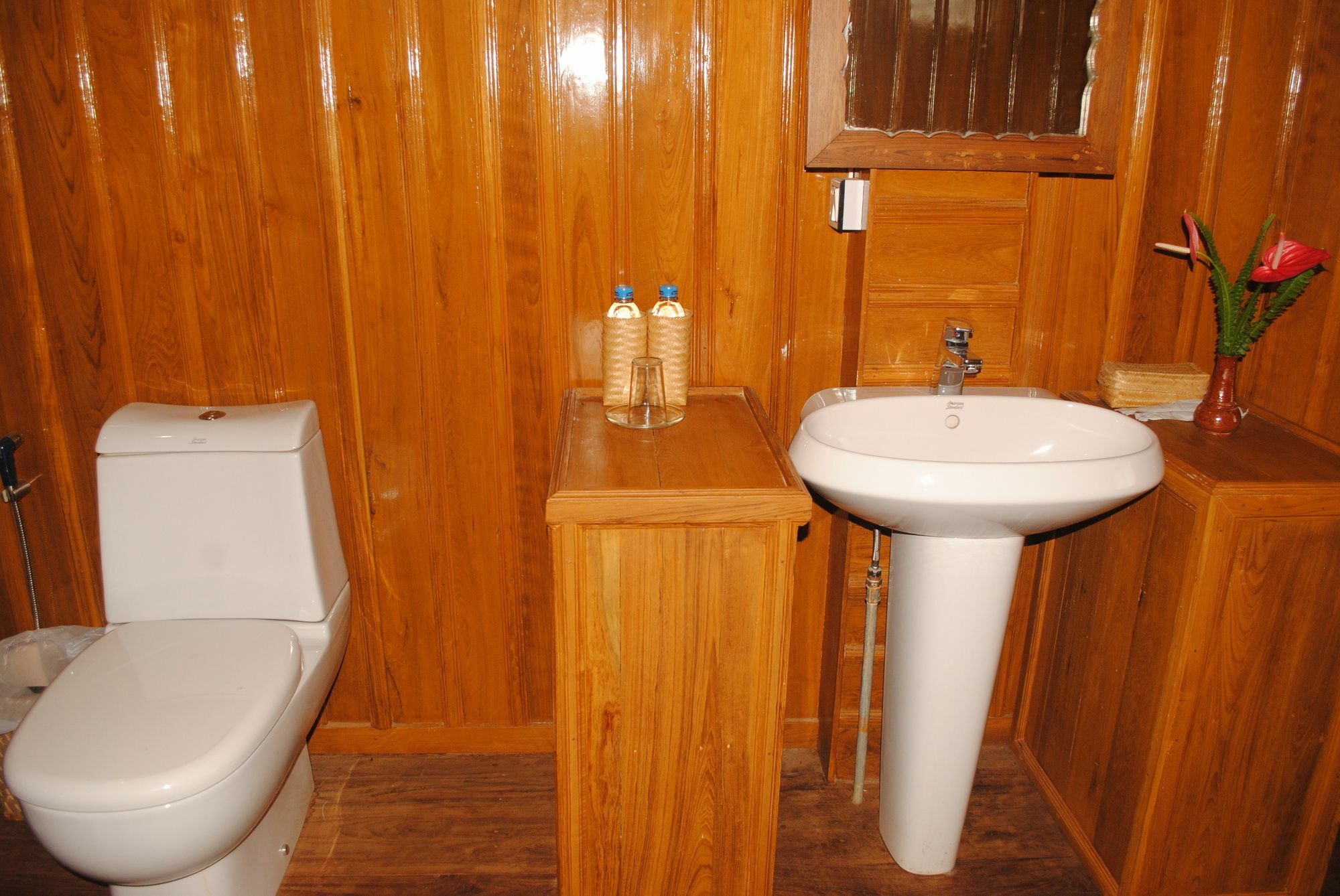 Golden Island Cottages Thale U Hotel Ивама Экстерьер фото
