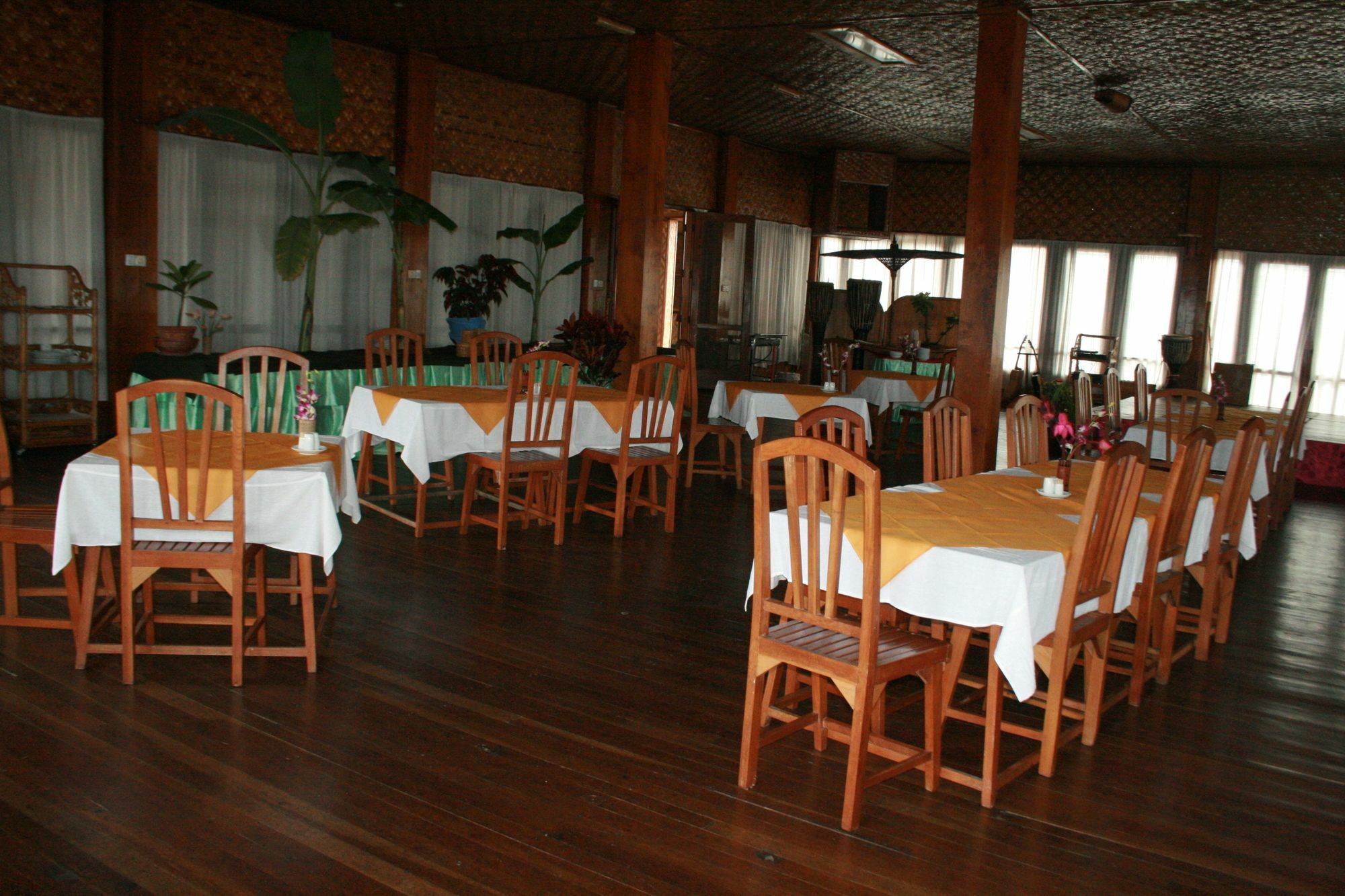 Golden Island Cottages Thale U Hotel Ивама Экстерьер фото